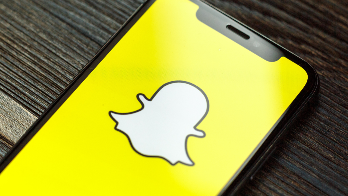 حتى Snapchat لديه الآن مولد صور يعمل بالذكاء الاصطناعي