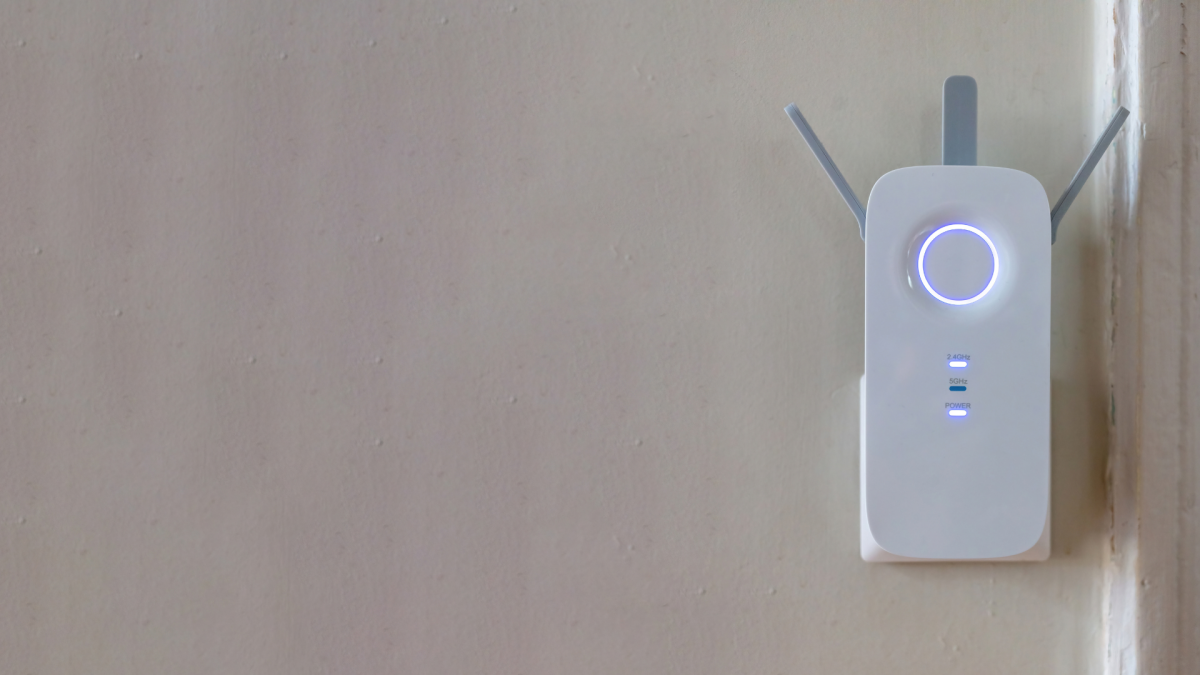 الاختلافات بين معززات Wifi والموسعات والشبكات الشبكية