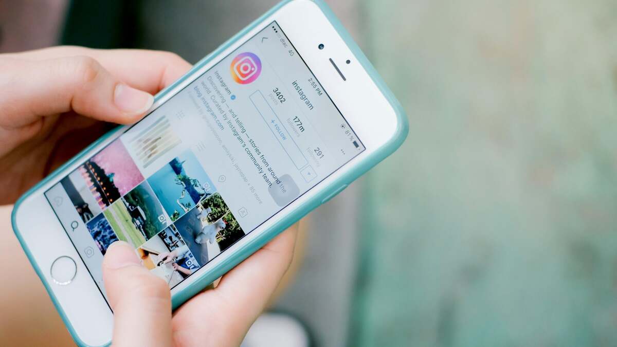 كيفية منع Instagram من تكرار القصص