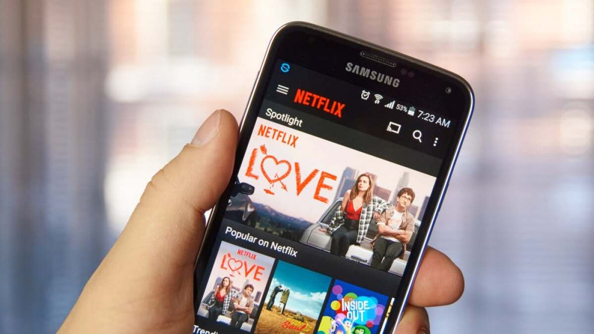 كيفية إيقاف تخطي Netflix وإيقافه مؤقتًا بشكل عرضي على نظام Android