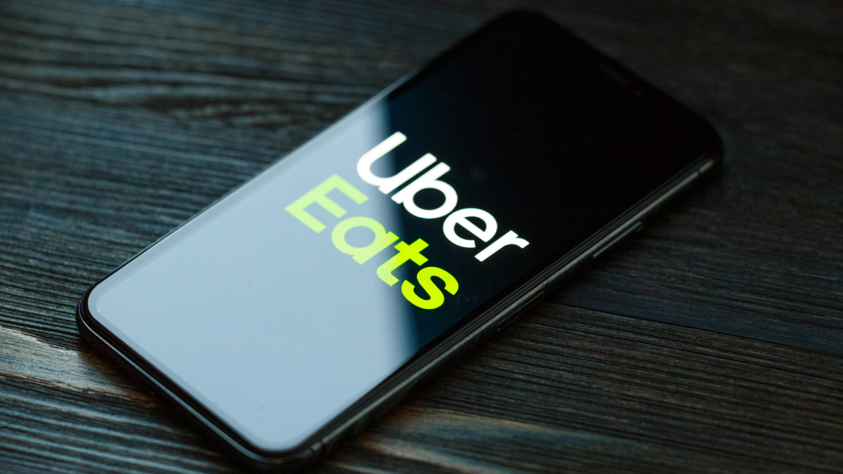 حتى Uber Eats لديها الآن مقاطع فيديو قصيرة