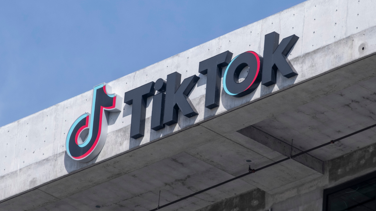 نعم، يجب على TikTok أن يتبع قواعد الاتحاد الأوروبي أيضًا