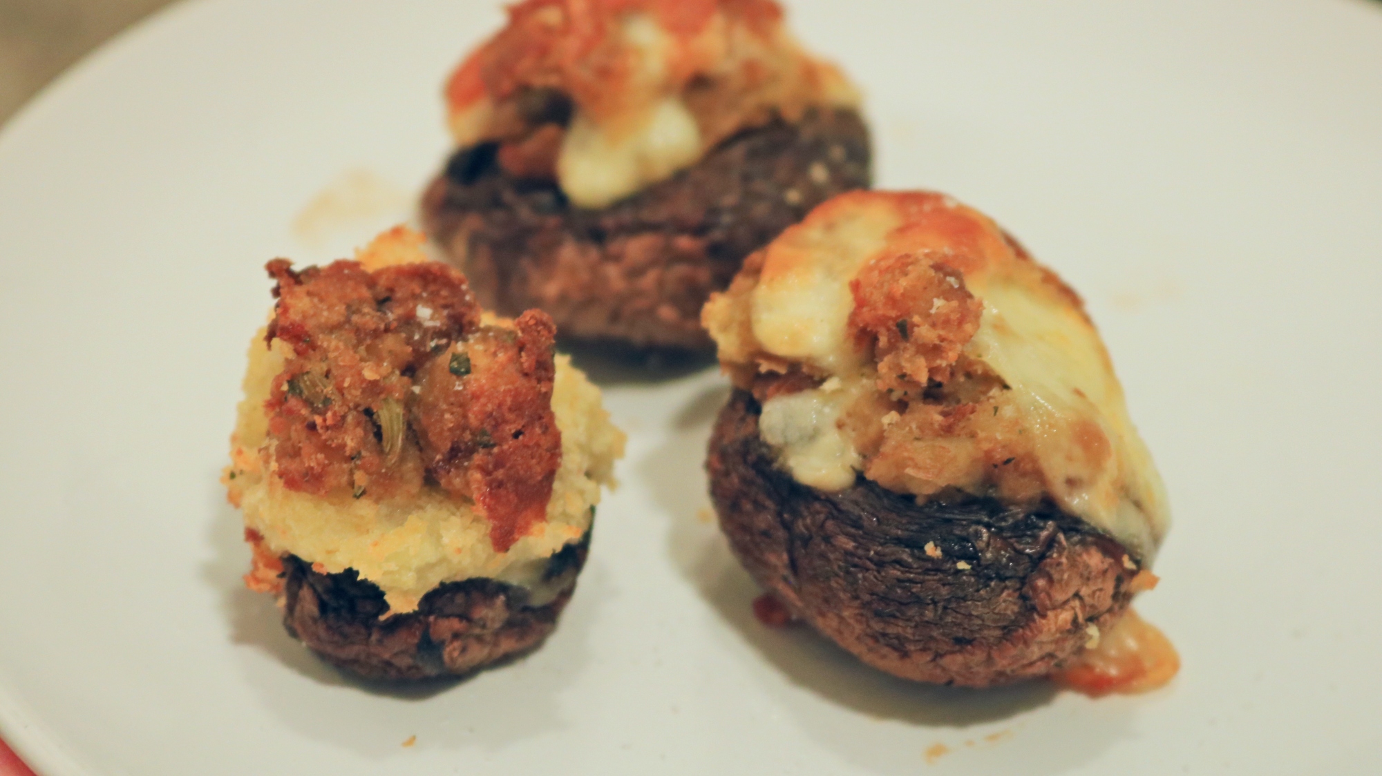 استخدم بقايا عيد الشكر الخاصة بك لصنع هذه الفطر المحشوة